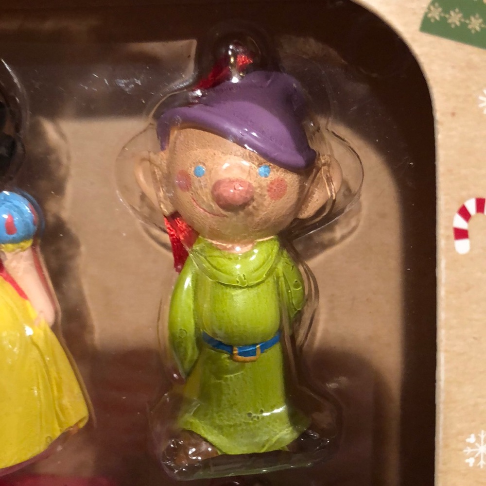 Disney Snow White Sketchbook minis 4 ornaments - Picture 3 of 6